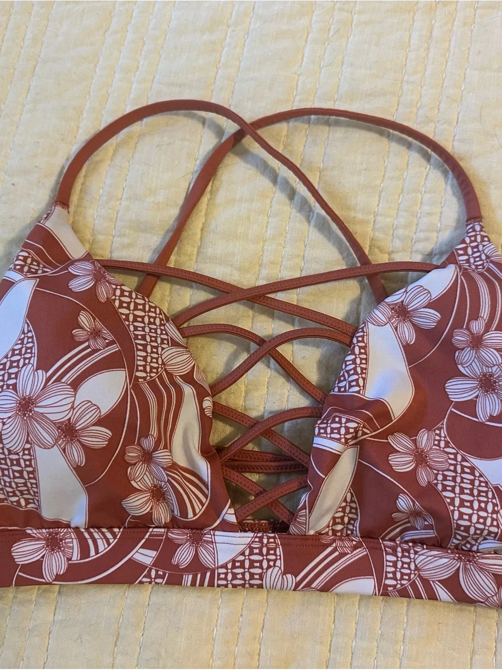 Victoria’s Secret Floral Strappy Swimsuit Top large — Rust Floral